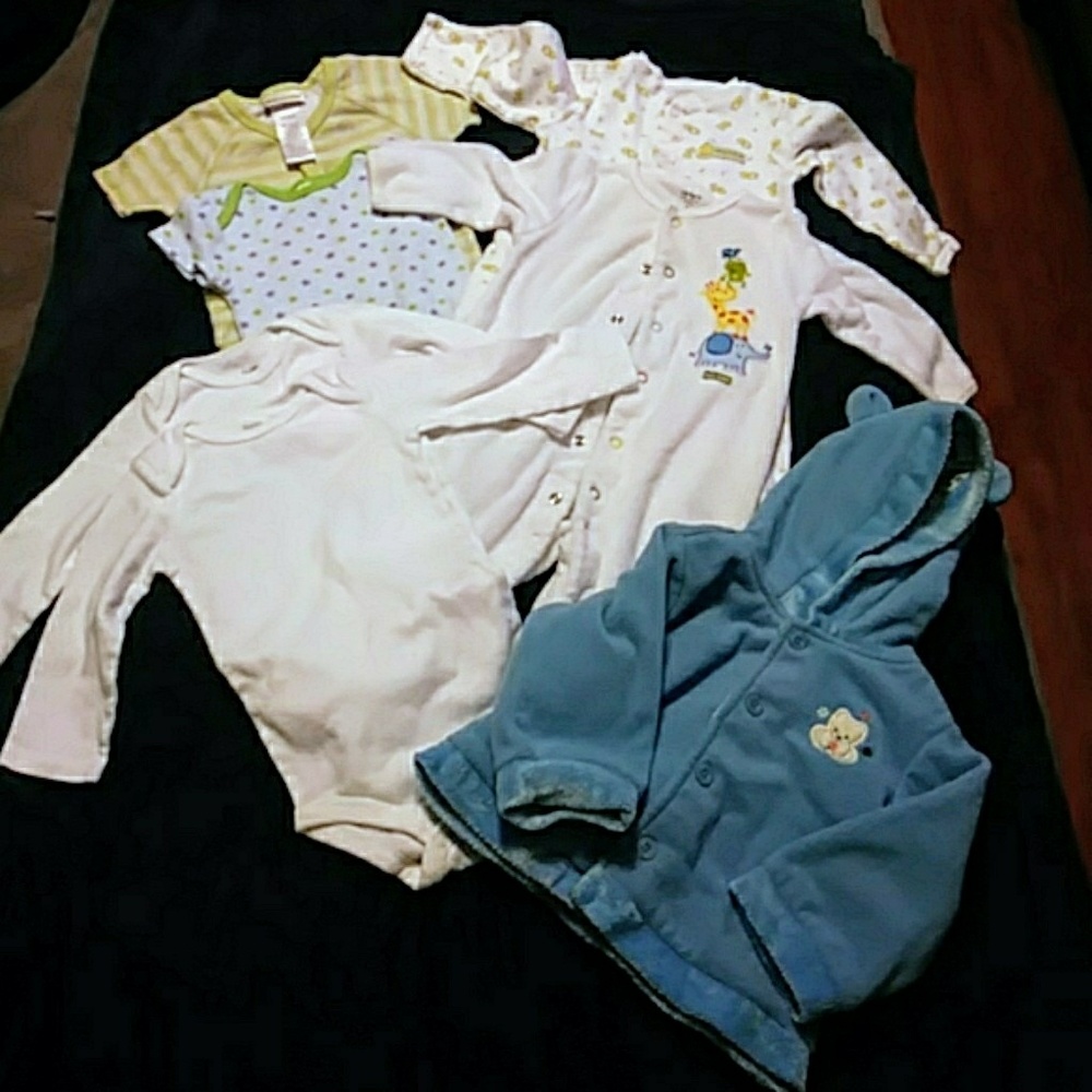 7 piece baby clothes with coat 6-9 months